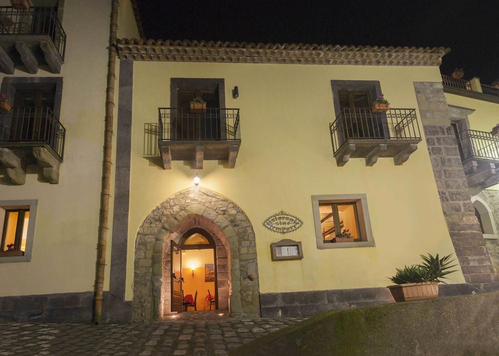 Hotel Federico II Castiglione De Sicilia Eksteriør billede