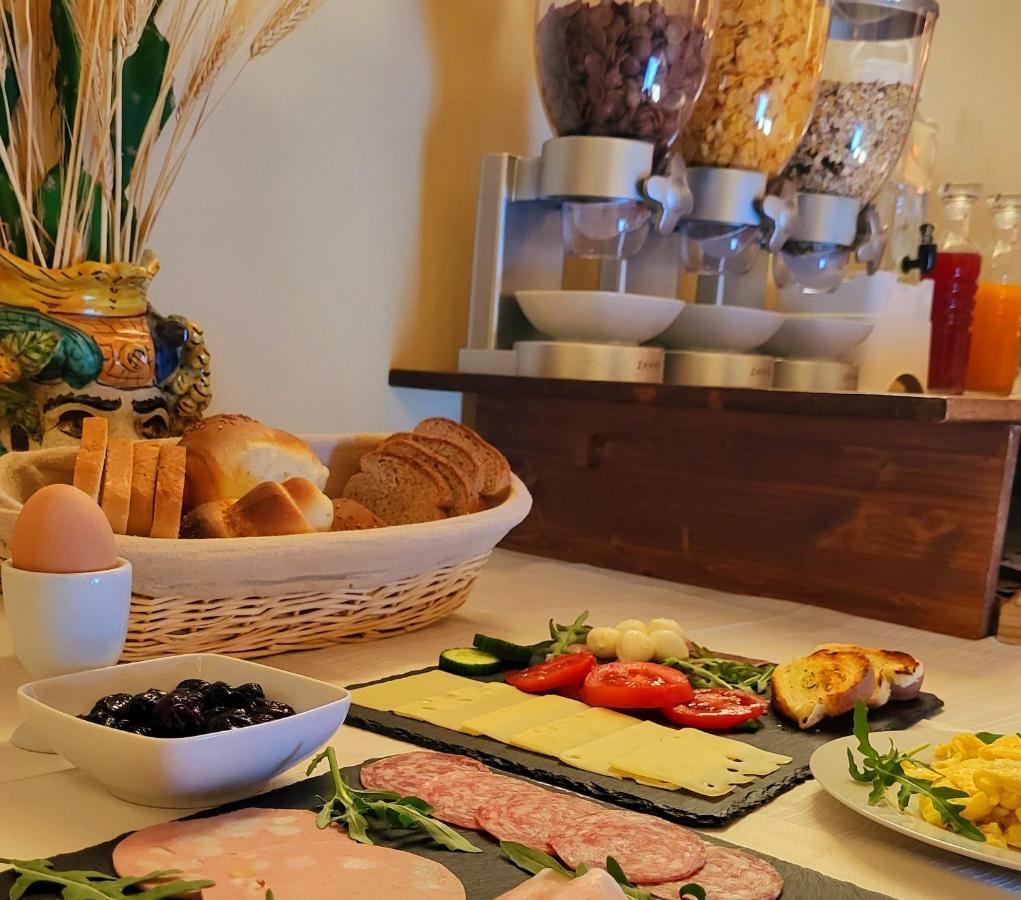 Hotel Federico II Castiglione De Sicilia Eksteriør billede